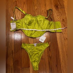 Savage Fenty lingerie set - corset and thong Small